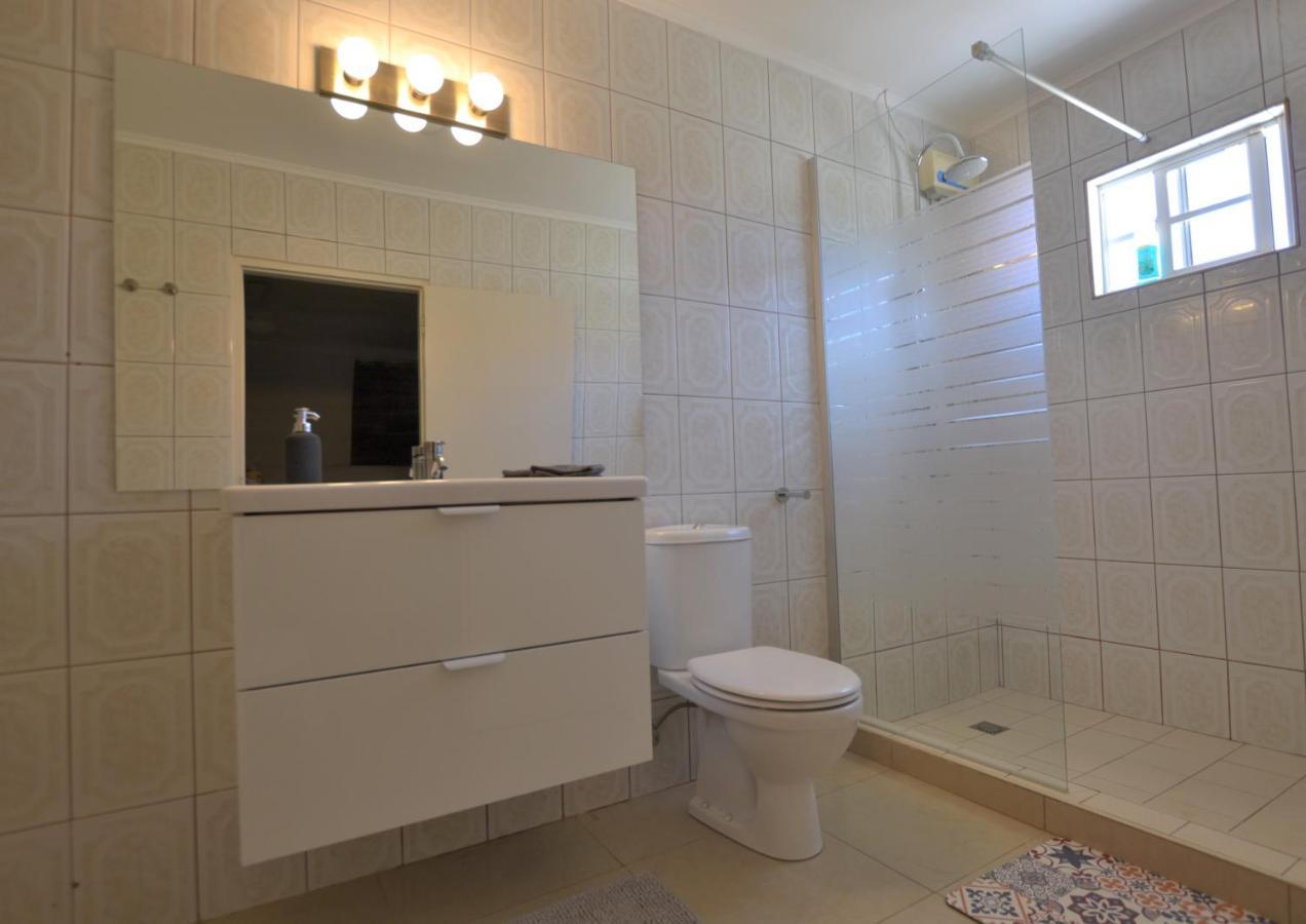 Relex Villa With Private Pool 威廉斯塔德 外观 照片